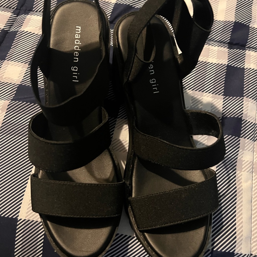 Madden Girl Elegant Black Sandals